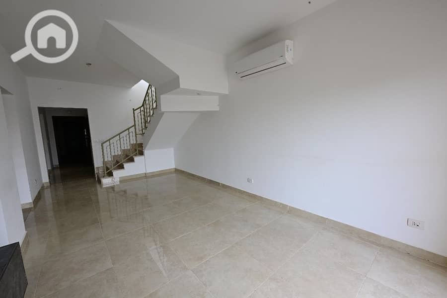 11 9480157f-ddf7-4b09-a0aa-6b6cc2eb2aea. jpeg