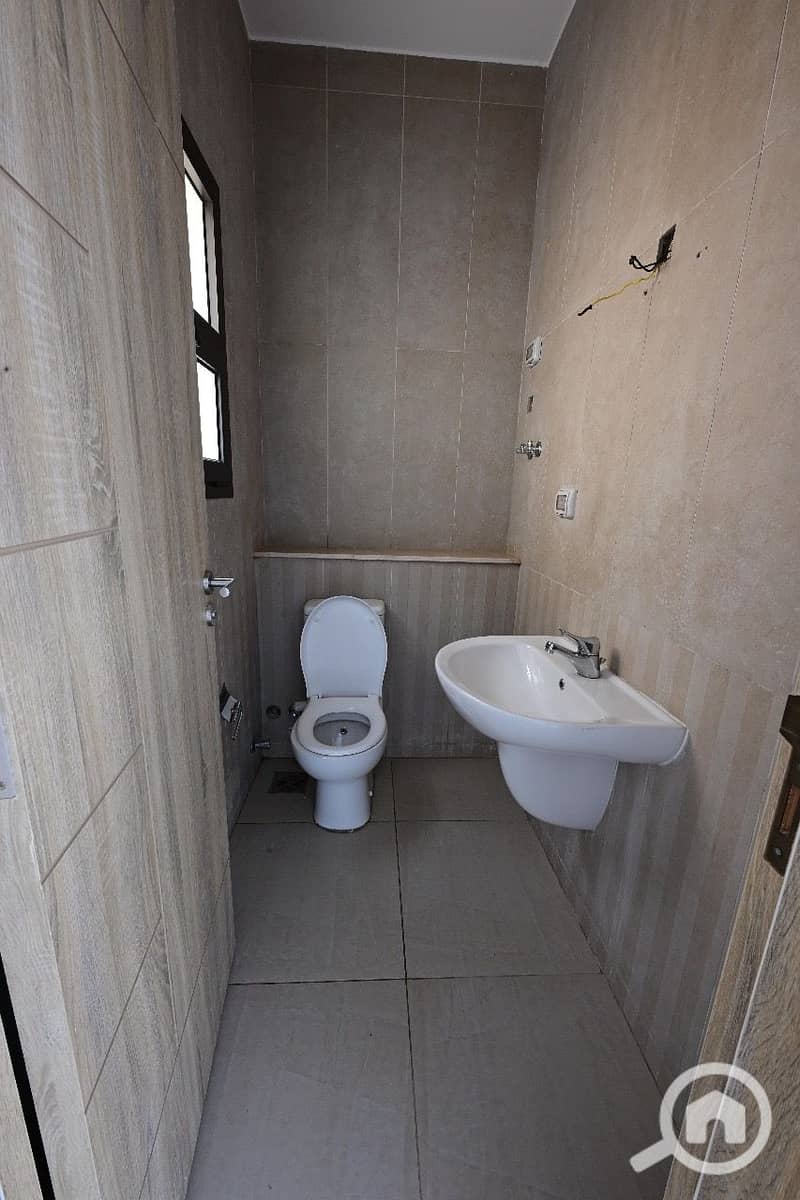 13 9b947965-1ae4-4b8e-af24-9db49b3e45cd. jpeg