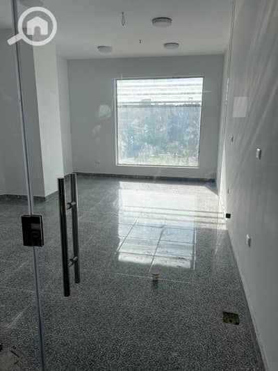 محلات تجارية  للايجار في مدينة الشروق، القاهرة - 37 دور تاني. jpg