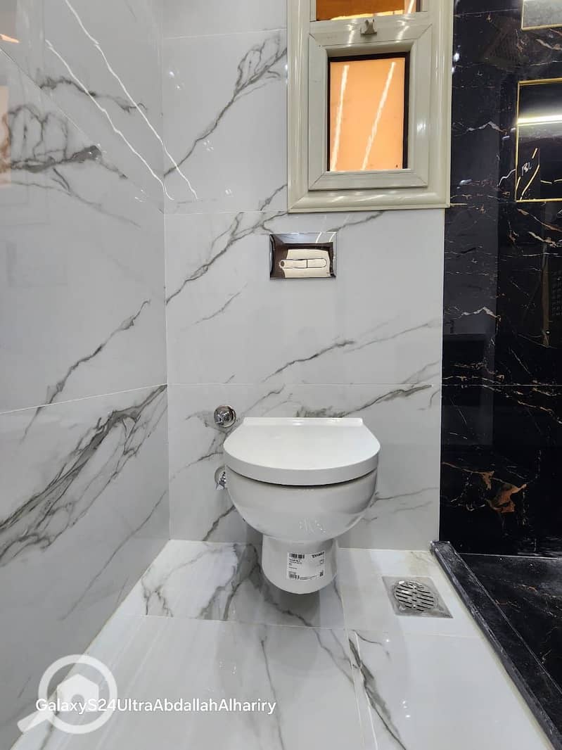 10 fa4d37ef-b1ef-4d43-afbf-7af105649182. jpg