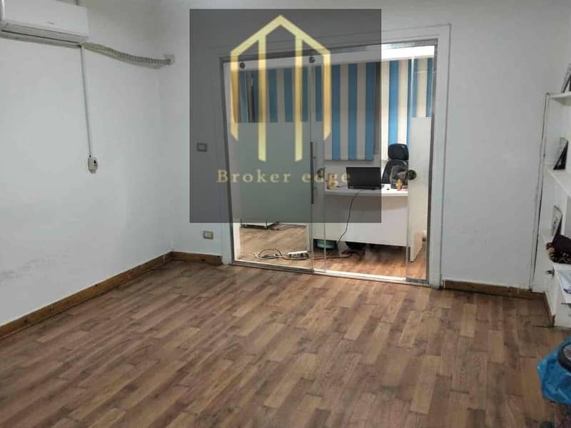 5 e9a71ba2-54aa-4512-b722-996d69e819d8. jpg