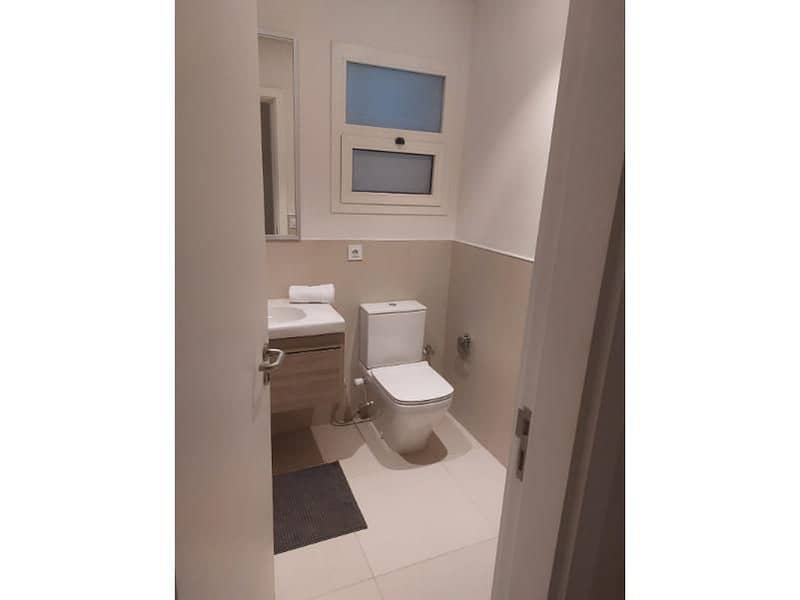 3 0e29820f-e00d-4a40-893a-f0fc4c500175. jpg