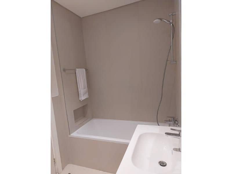 8 6157535d-e1ff-4b42-95ec-9bd831e7235c. jpg