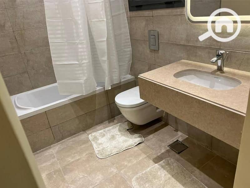 17 f0266c1b-8a31-4f55-b8a8-39ea3bc80de2. jpg