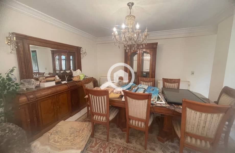 4 a38176c6-975a-4e2a-9e8a-5ef77cc5cf25. jpeg