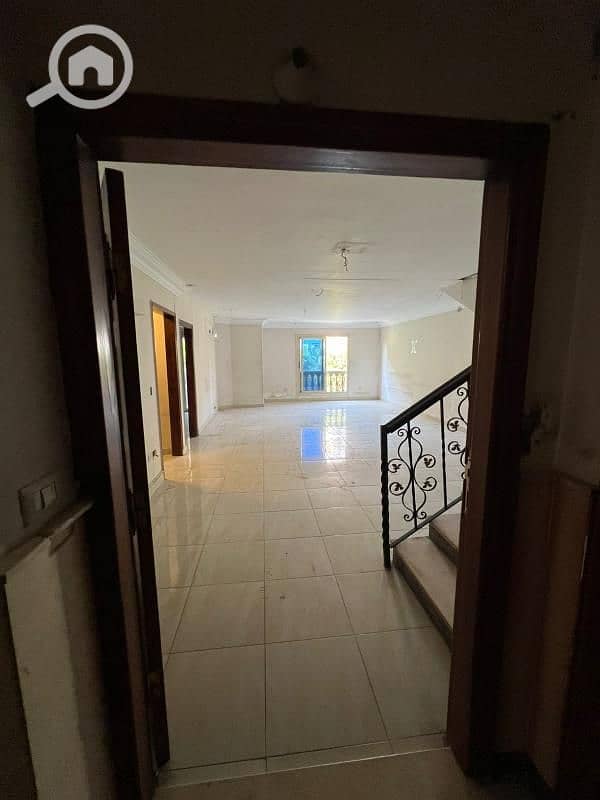 4 5ff8f9e2-52e2-4e19-8563-21bf60fae2a7. jfif. jpg