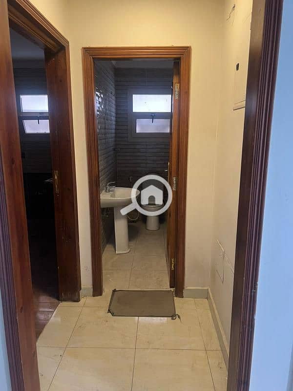 17 fd9ee0e2-9291-4911-ae41-3c8250f87149. jfif. jpg