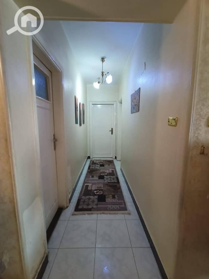 3 811a10fd-1acf-4104-a9cf-aa6139a2aa83. jpeg