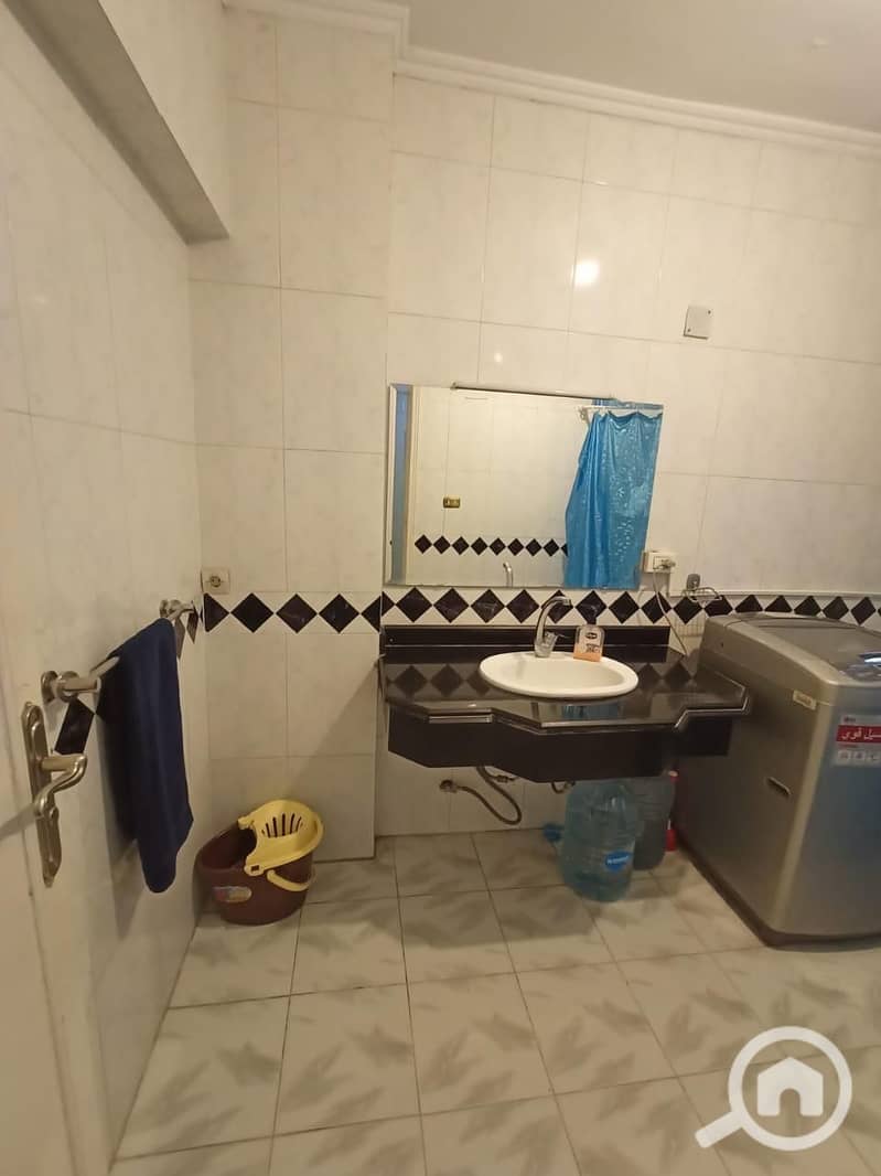 4 ff3abc0f-2e07-4aa0-bd49-9dc2e698ff85. jpeg