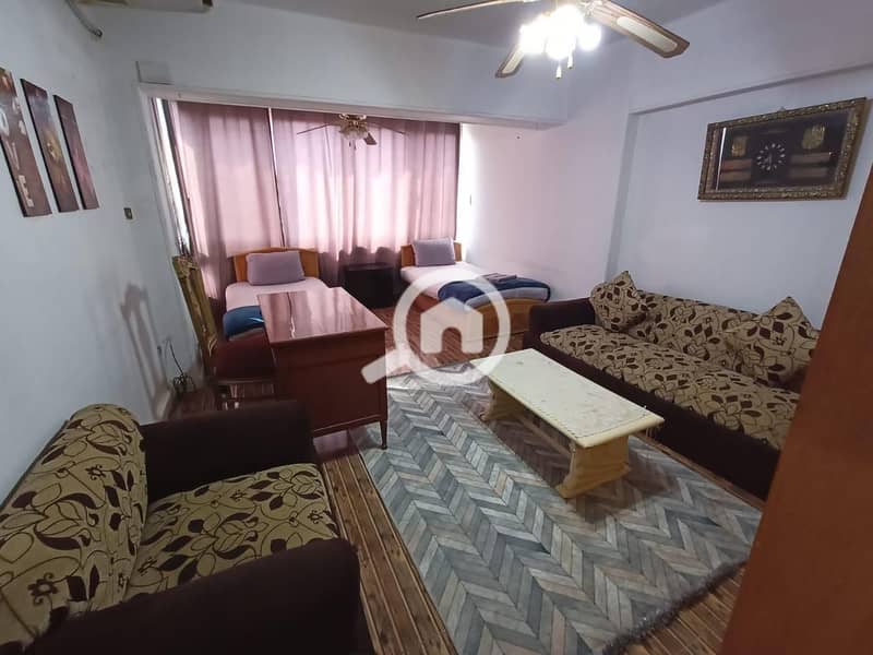 7 25fc15c4-cb2f-4cd1-a91b-8134d09aa037. jpeg