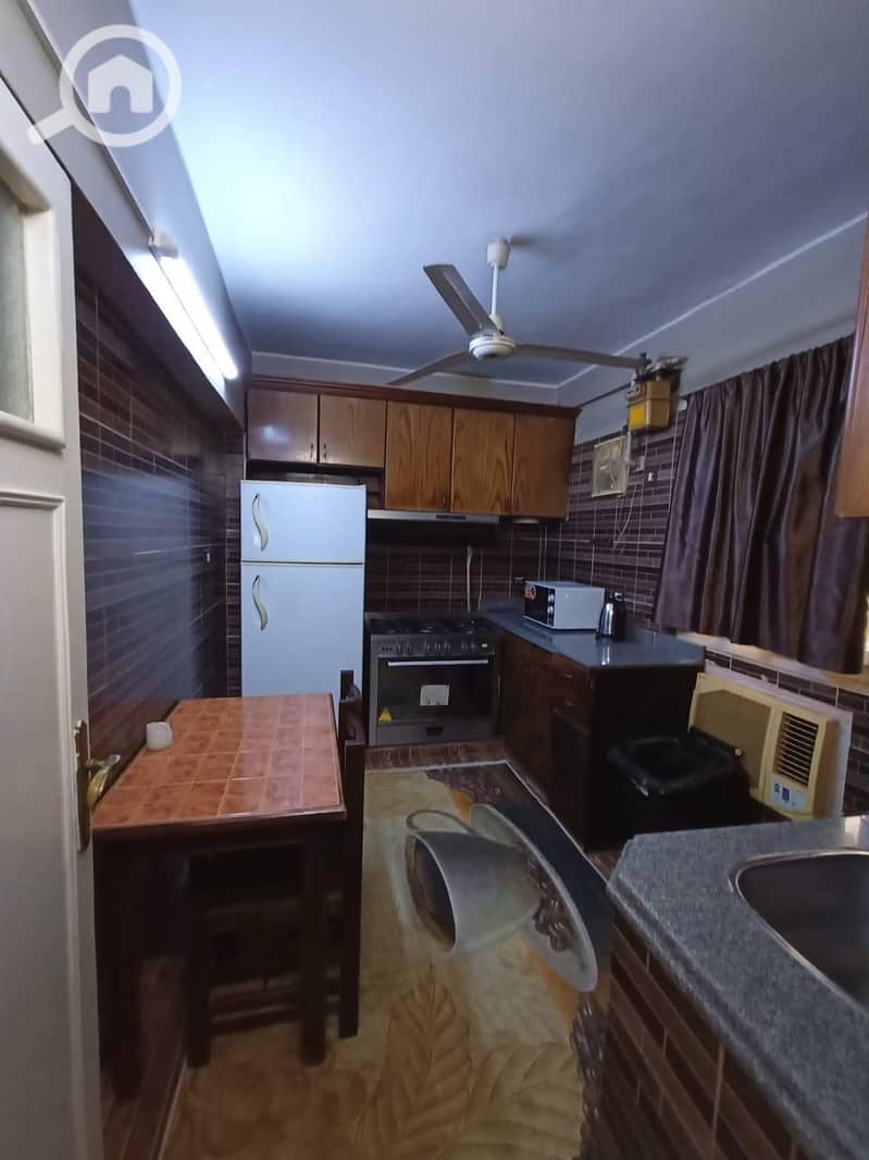 8 c8942db6-cc0a-40f3-992c-dfc6bc5de0c4. jpeg