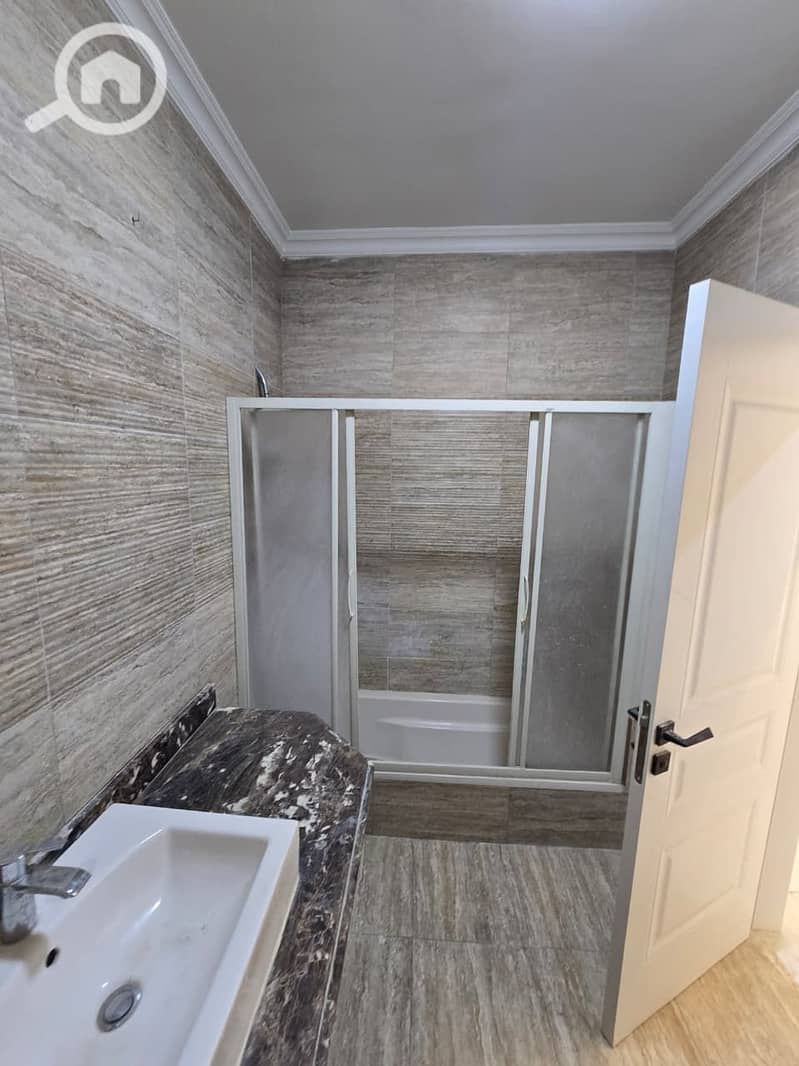 10 WhatsApp Image 2025-11-25 at 14.39. 02_441227e6. jpg