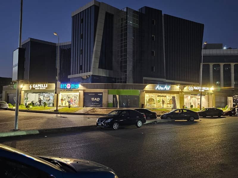 8 f98073a0-0943-4dce-bbe4-37b2eef47cc6. jpg