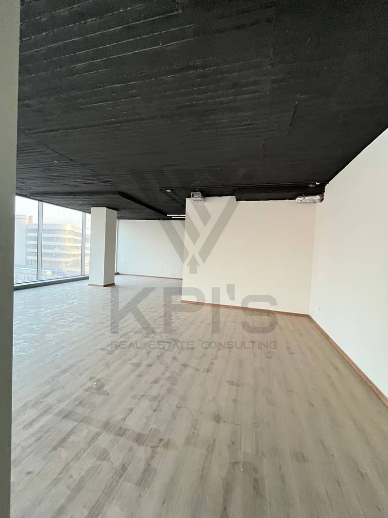 4 ddb5108b-2081-4732-bf5c-64af5a88963d. jpg