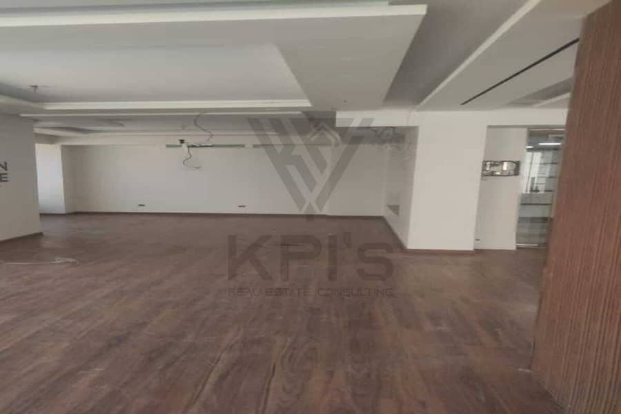 5 WhatsApp Image 2025-11-23 at 15.48. 31. jpeg