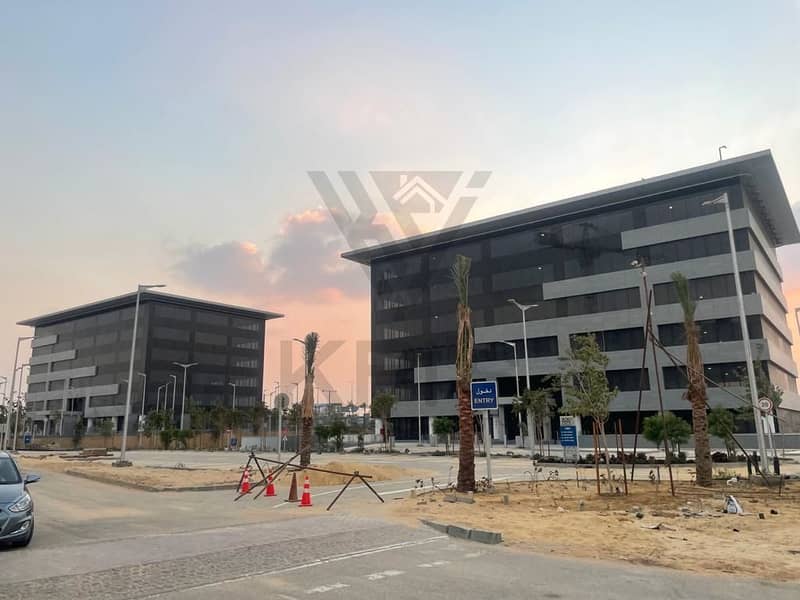 10 5586731e-8373-4b68-947a-384398dc08a5. jpg