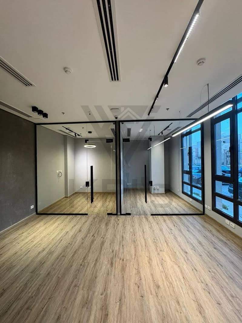 4 WhatsApp Image 2025-10-19 at 12.05. 30 PM. jpeg