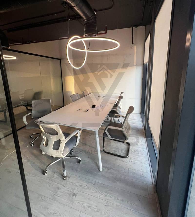 4 b6c3a358-feb2-429e-9828-1d9f5a9faf1b. jpg