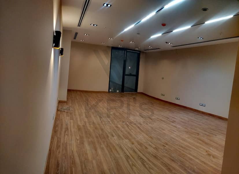 4 WhatsApp Image 2025-10-19 at 12.06. 09 PM. jpeg