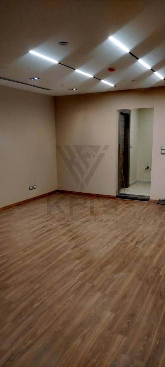 9 WhatsApp Image 2025-10-19 at 12.06. 09 PM (4). jpeg