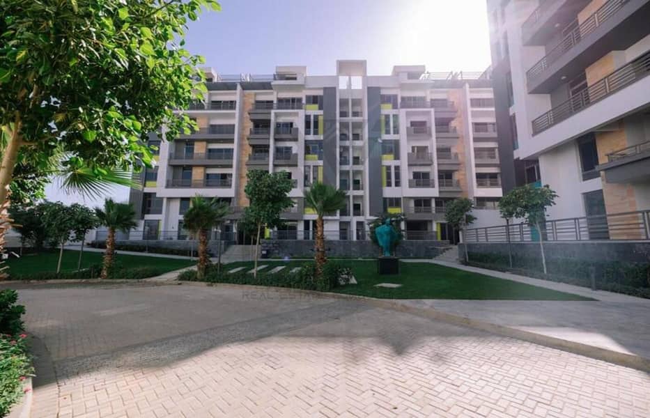 9 3417cc92-007d-48c0-8175-a4da741a512e. jpg