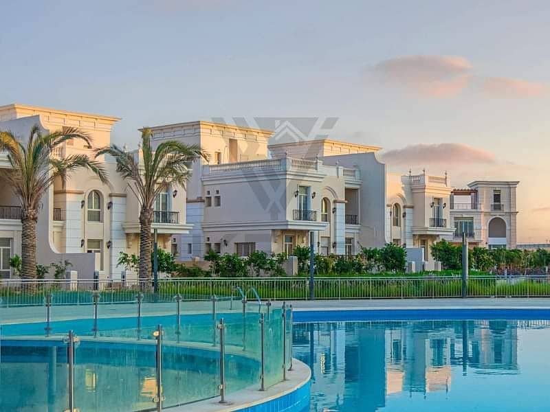 3 Photographer 7. jpg