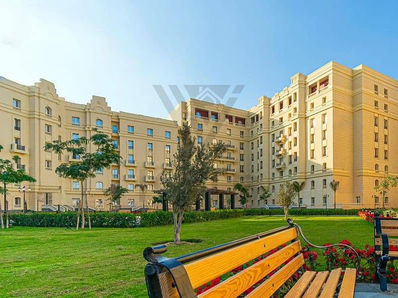 15 Photographer 16. jpg