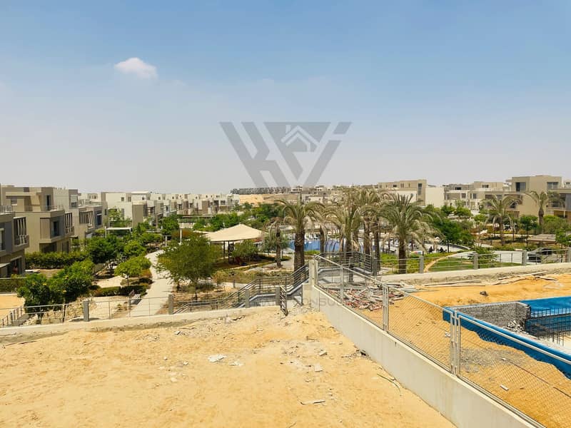 3 WhatsApp Image 2025-12-18 at 21.17. 52_eacd0982. jpg