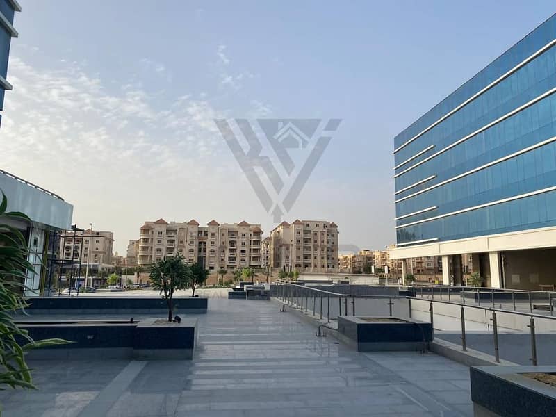 2 39c9e032-b5d5-432a-aeef-b387308f1499. jpg