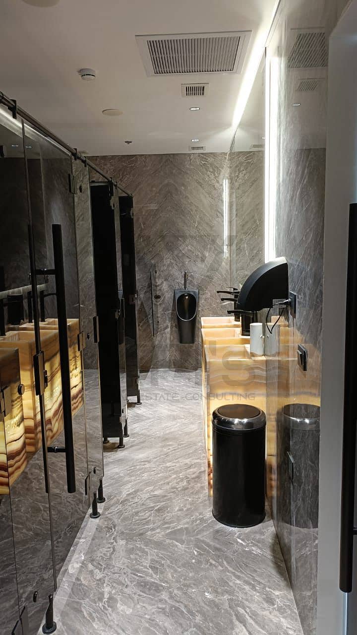 10 e5c61834-4c89-4b23-83c9-c397698975b3. jpg