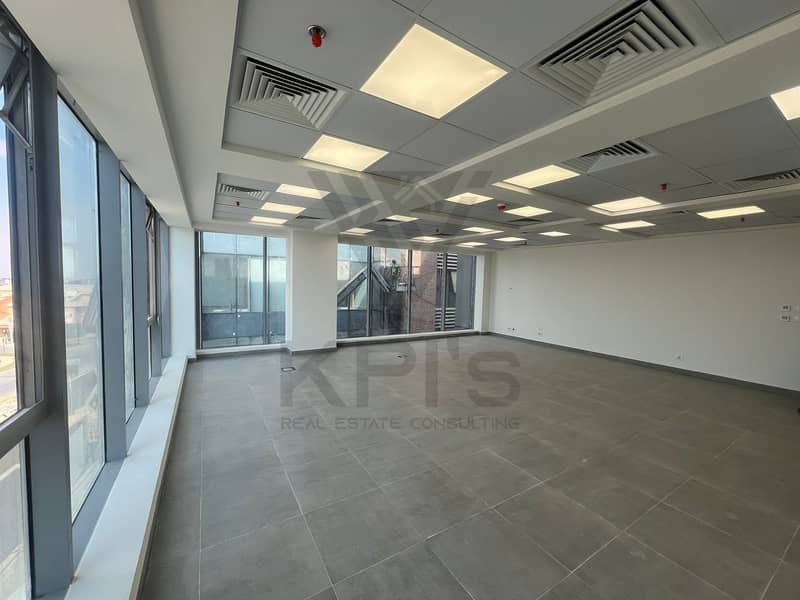 8 b762a925-801e-430e-81b4-168c6bc2767d. jpg