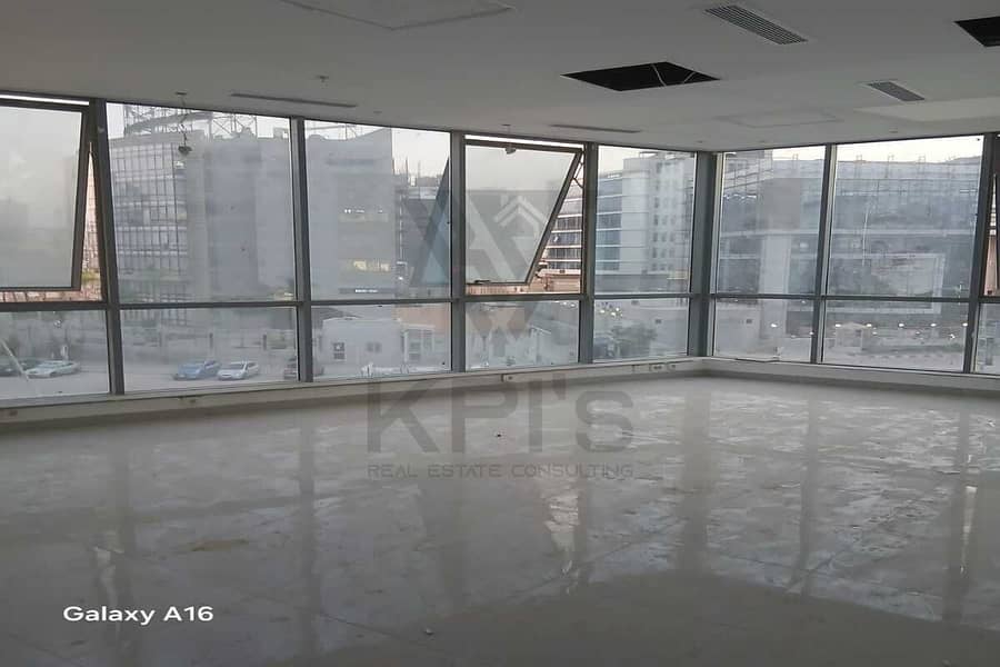 2 84e18ece-02e9-40b4-88d8-09b09baa7206. jpg