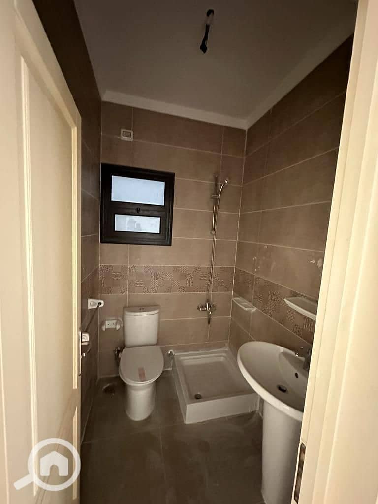 6 WhatsApp Image 2025-10-05 at 3.24. 25 PM. jpeg