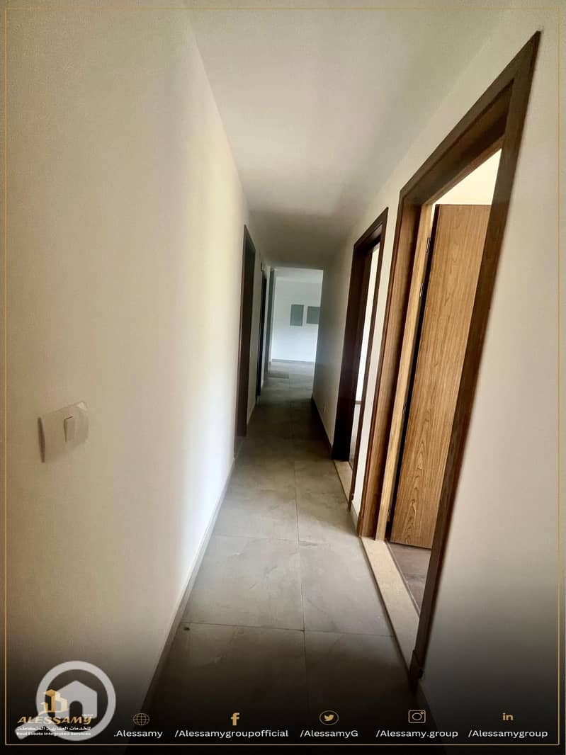 8 WhatsApp Image 2026-01-07 at 11.42. 41 AM (3). jpeg