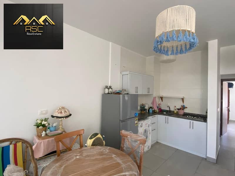 6 ebe21e55-b3ff-4c8e-8b0d-19fa7d6a61a7. jpg