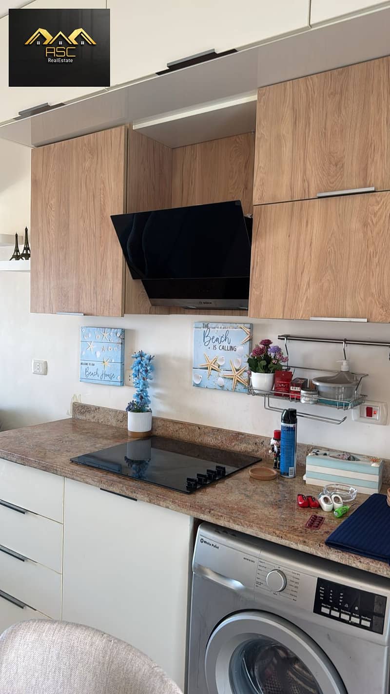 6 894ee274-291f-4dce-a8ee-c7c91306ece1. jpg