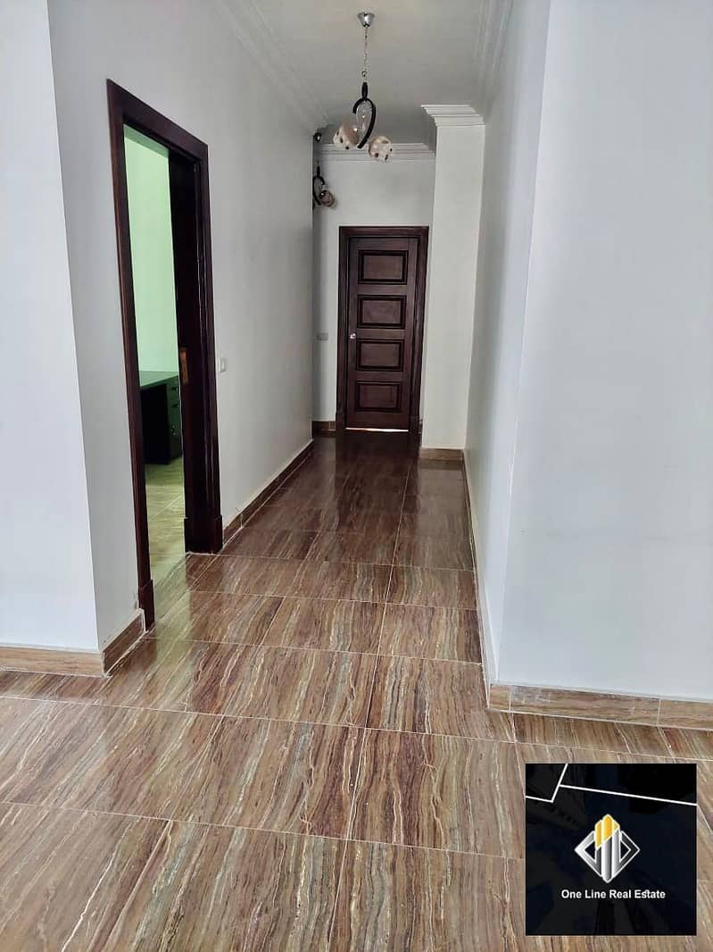 2 2cb28f9a-6123-4b46-a8a0-4245103e1d54. jpeg