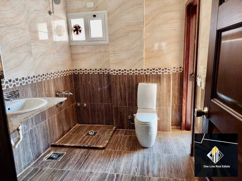 4 8d12d3e2-7830-4e92-937a-9d52909896b2. jpeg