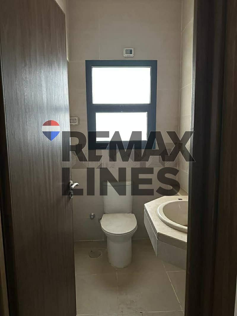 8 WhatsApp Image 2026-01-18 at 20.45. 28 (1). jpeg