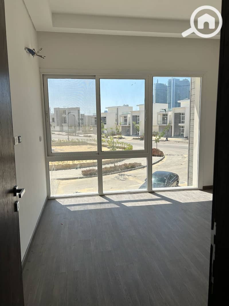 5 WhatsApp Image 2026-01-19 at 10.28. 09 AM (1). jpeg