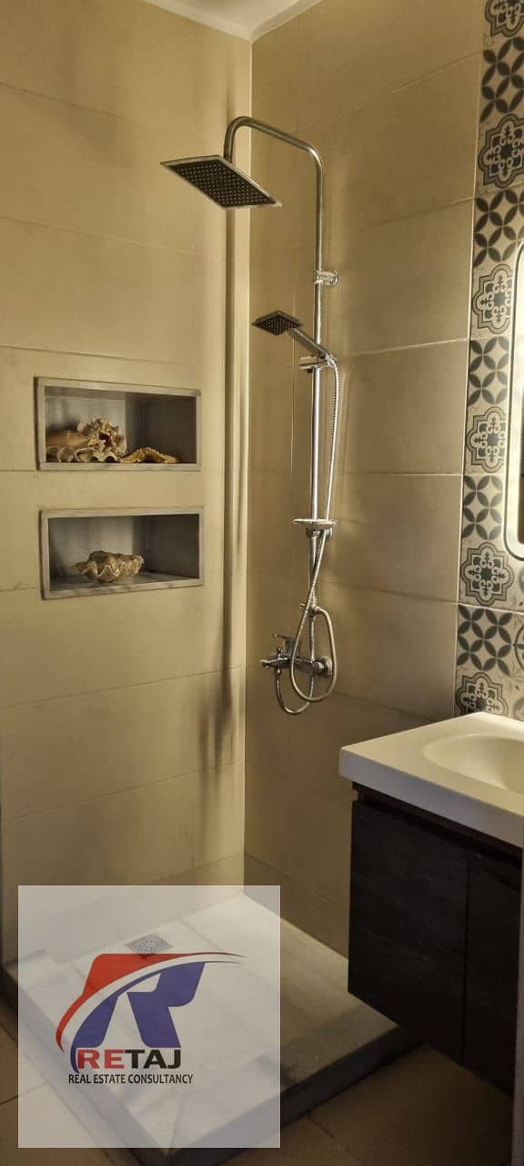 6 24d41098-d003-459e-837a-43581c854c1d. jpg