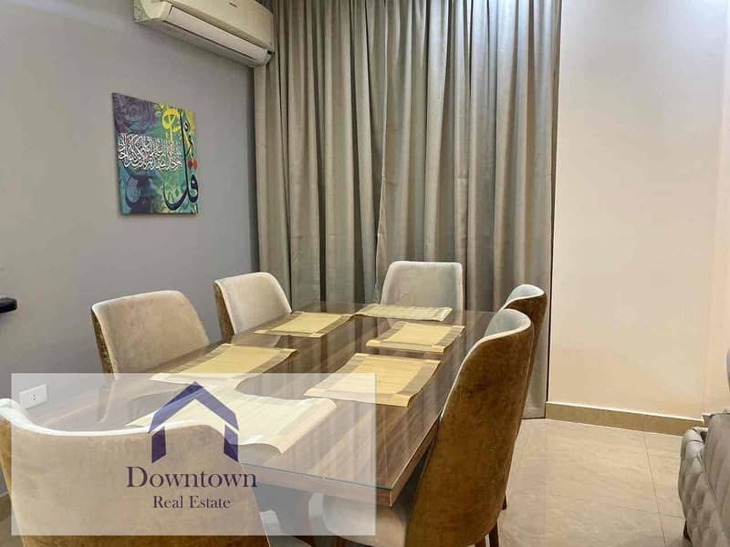 4 e7253caf-3c3c-43cc-9f55-d13b98257f7c. jpg