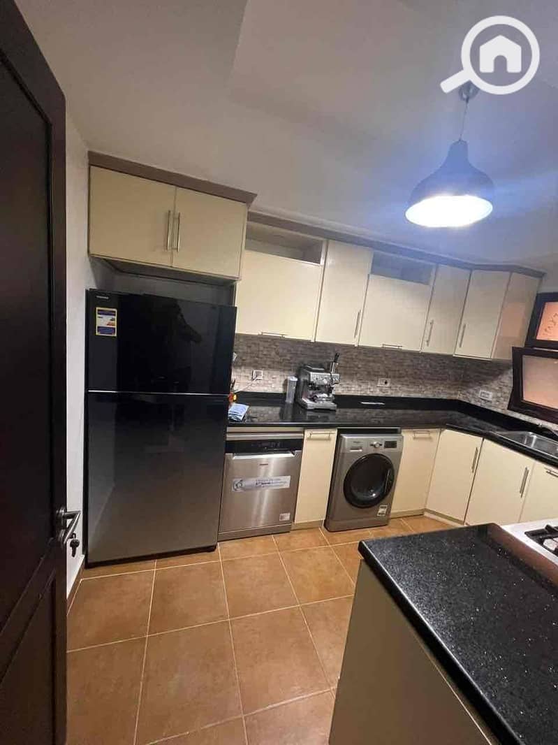 10 3679ae22-cf0b-43a5-9ec4-a47a31044073. jpg