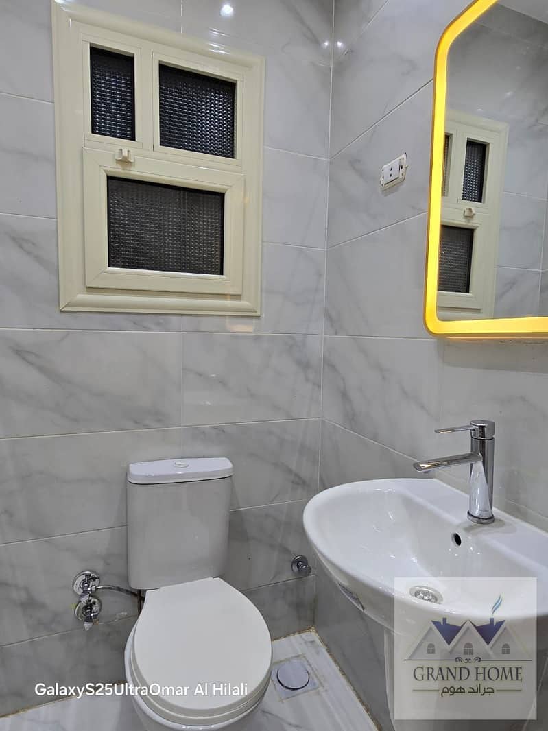 6 85f81728-ba55-40f4-8429-b78e31008490. jpg