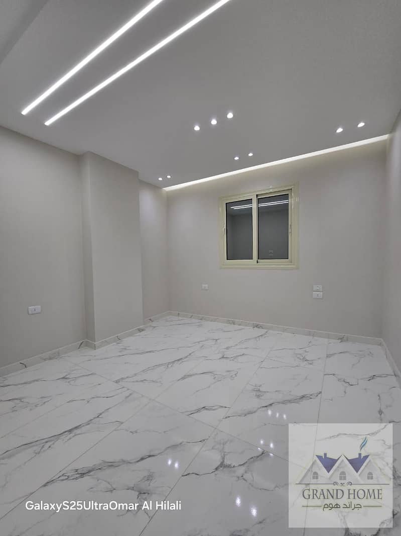 10 c98d5b62-59d9-4f46-8cd1-f21f370d4af0. jpg