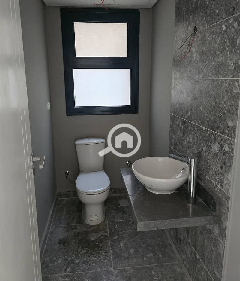 10 WhatsApp Image 2025-11-18 at 1.50. 57 PM (3). jpeg