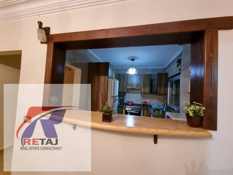 4 026997b6-80f4-47a8-82fd-09355316bc5f. jpg