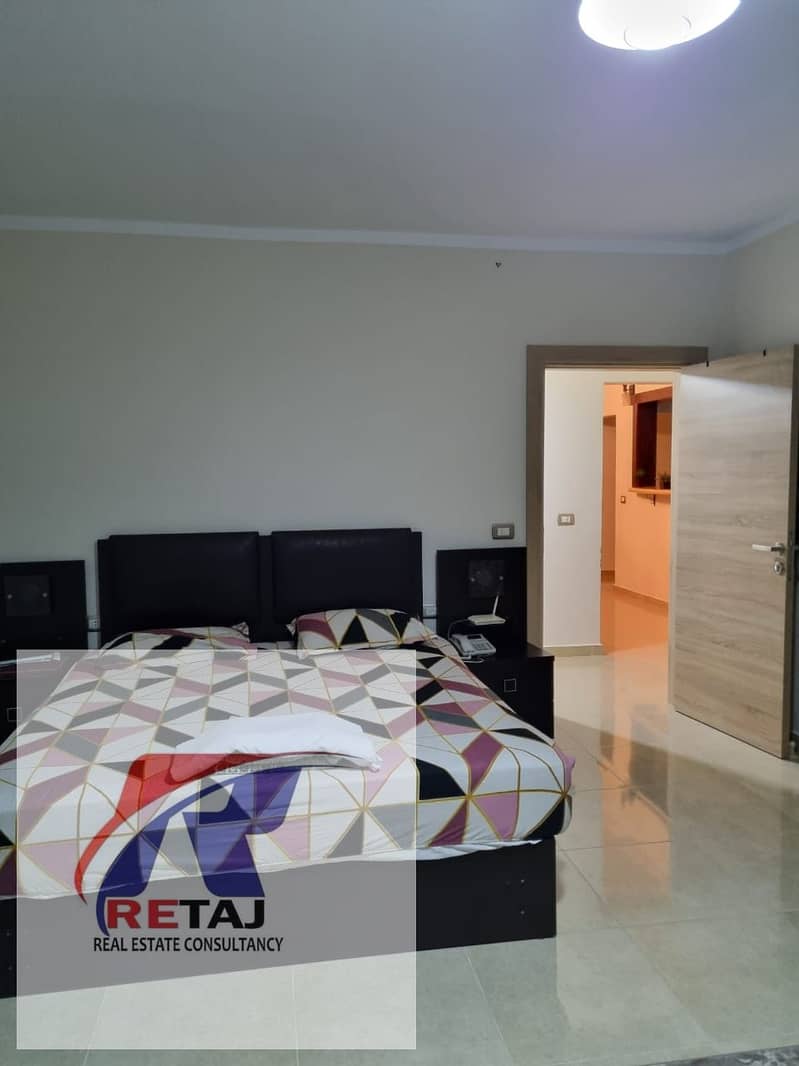 7 aacd4c24-9b8d-467a-b258-23b63d6a9853. jpg