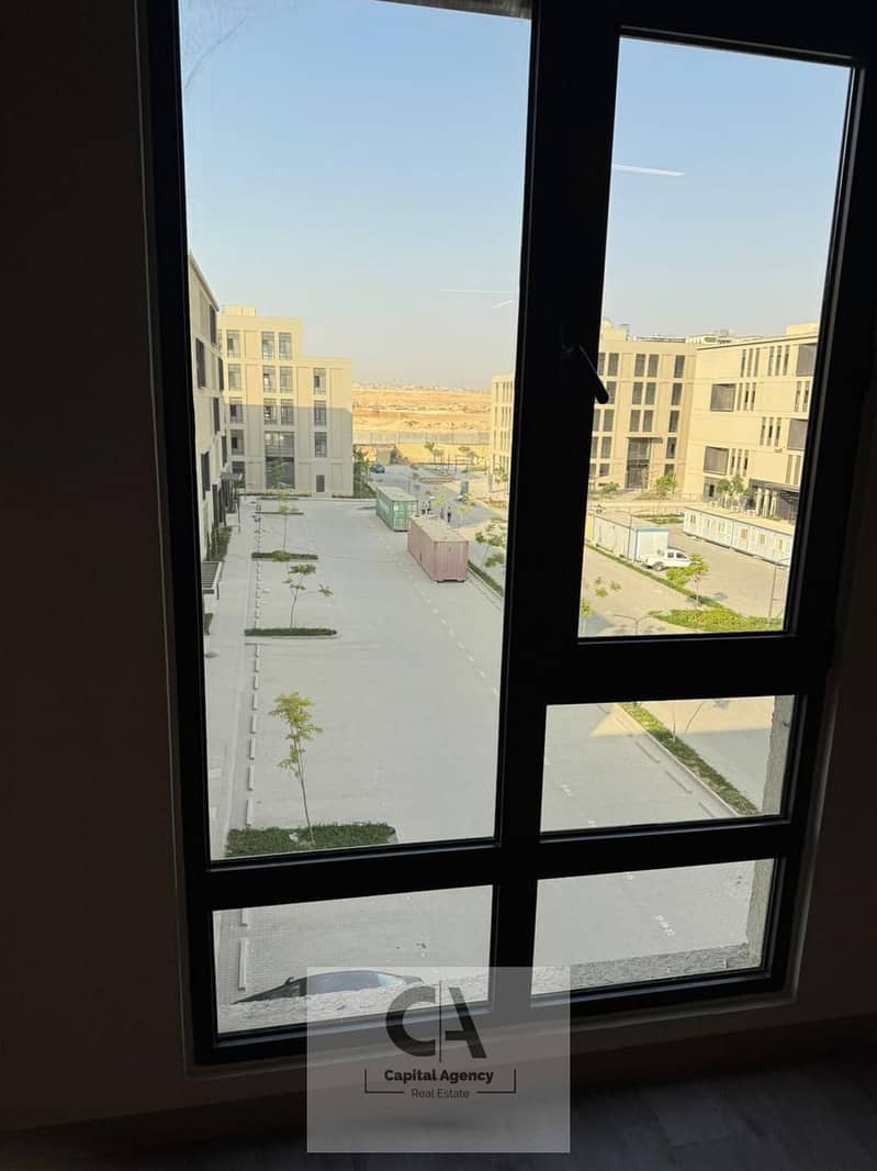 13 567a4b90-d84d-40eb-99ad-b668e1939cff. jpg