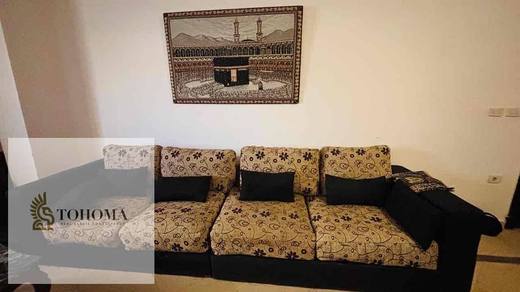 2 57bcf00e-cf46-44c2-b881-cd884cde7770. jpg